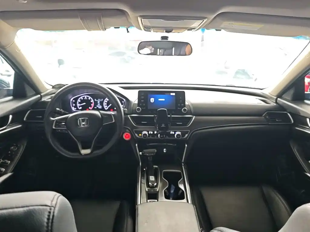 Honda Accord — миниатюра 10
