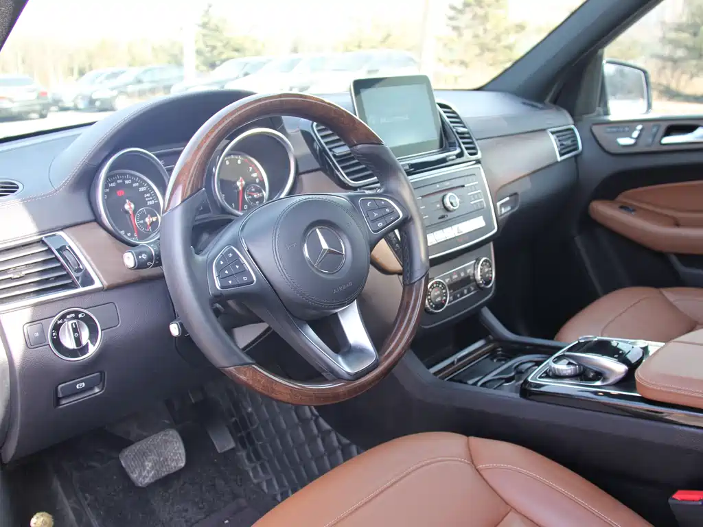 Mercedes-Benz GLS 2017 GLS 400 4MATIC Luxury
