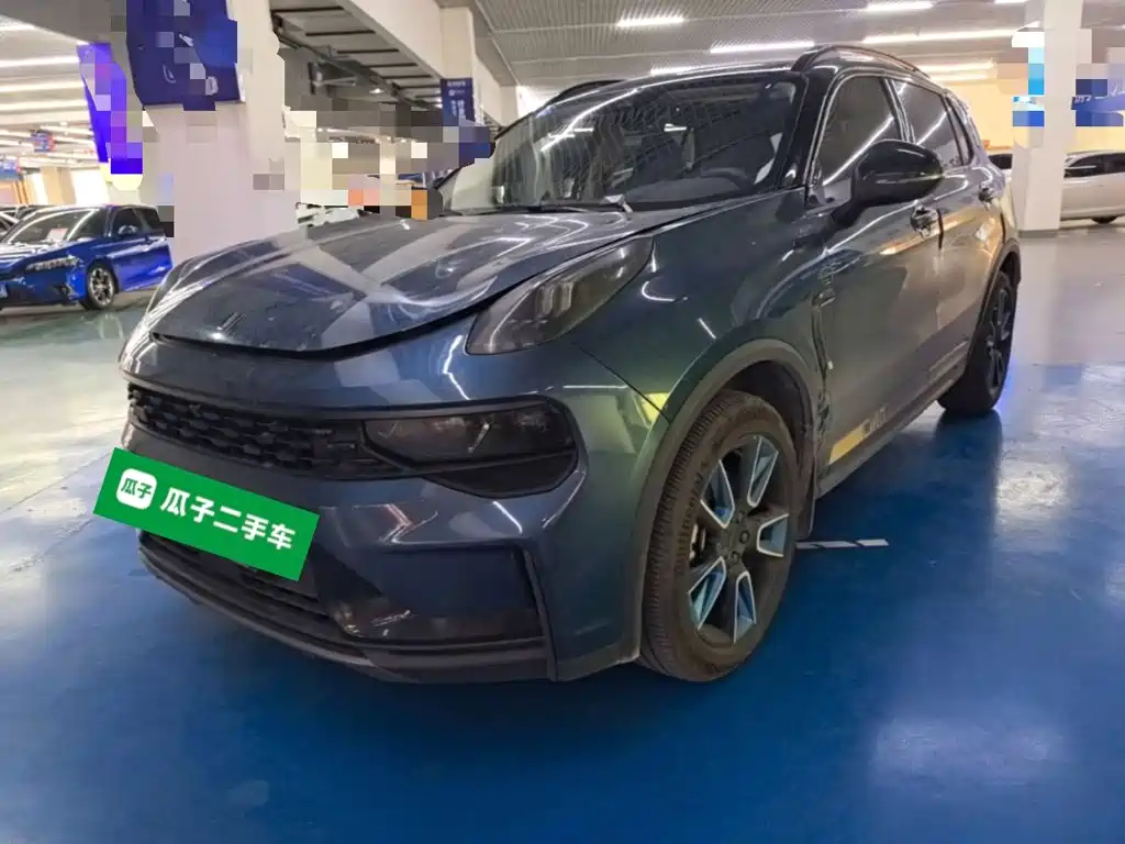 Lynk & Co 01