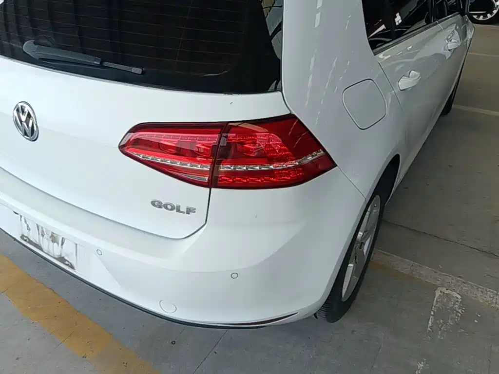 Volkswagen Golf — миниатюра 8