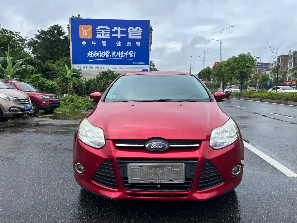 Ford Focus 2012 1.6L AT