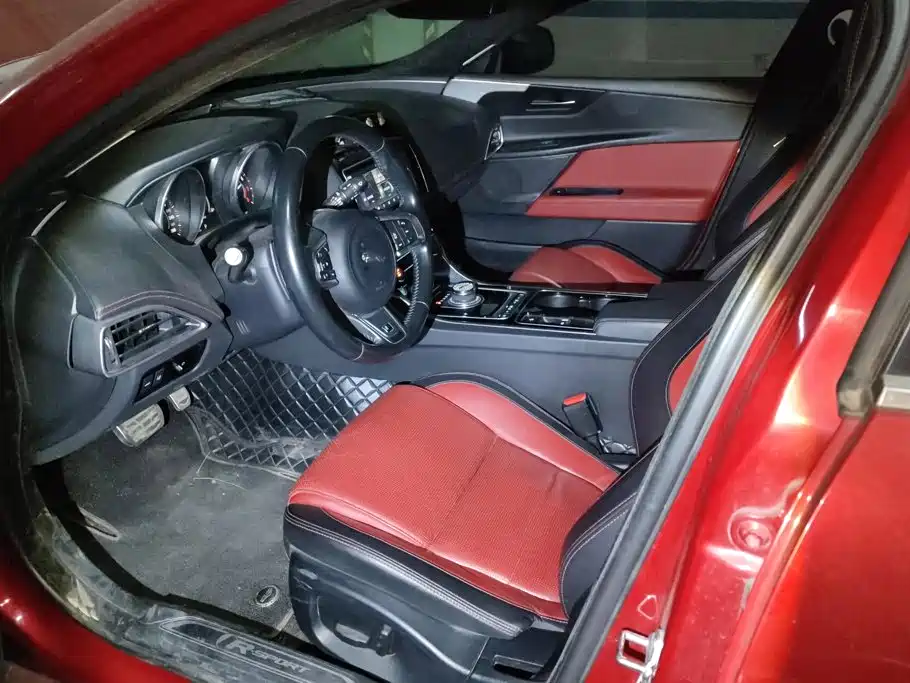 Jaguar XE — миниатюра 9