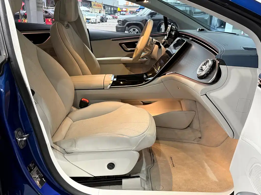 Mercedes-Benz EQE — миниатюра 10