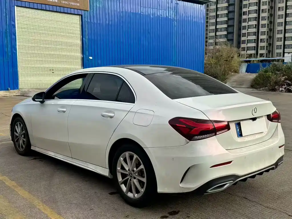 MERCEDES-BENZ A CLASS