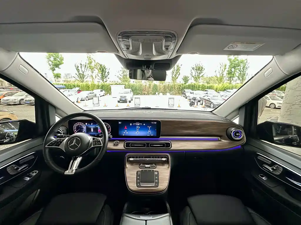Mercedes-Benz V-Class — миниатюра 9