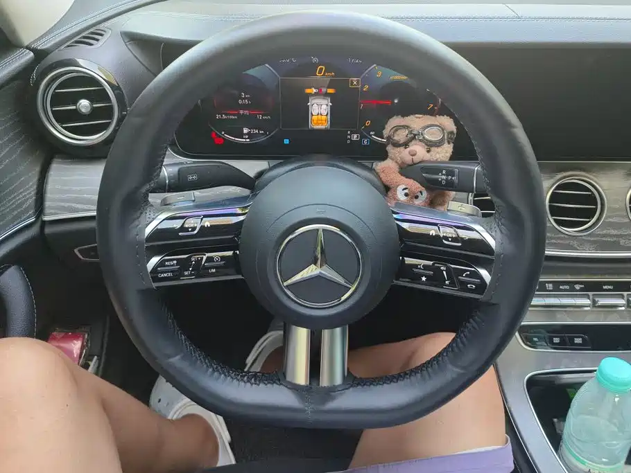 Mercedes-Benz E-Class — миниатюра 15