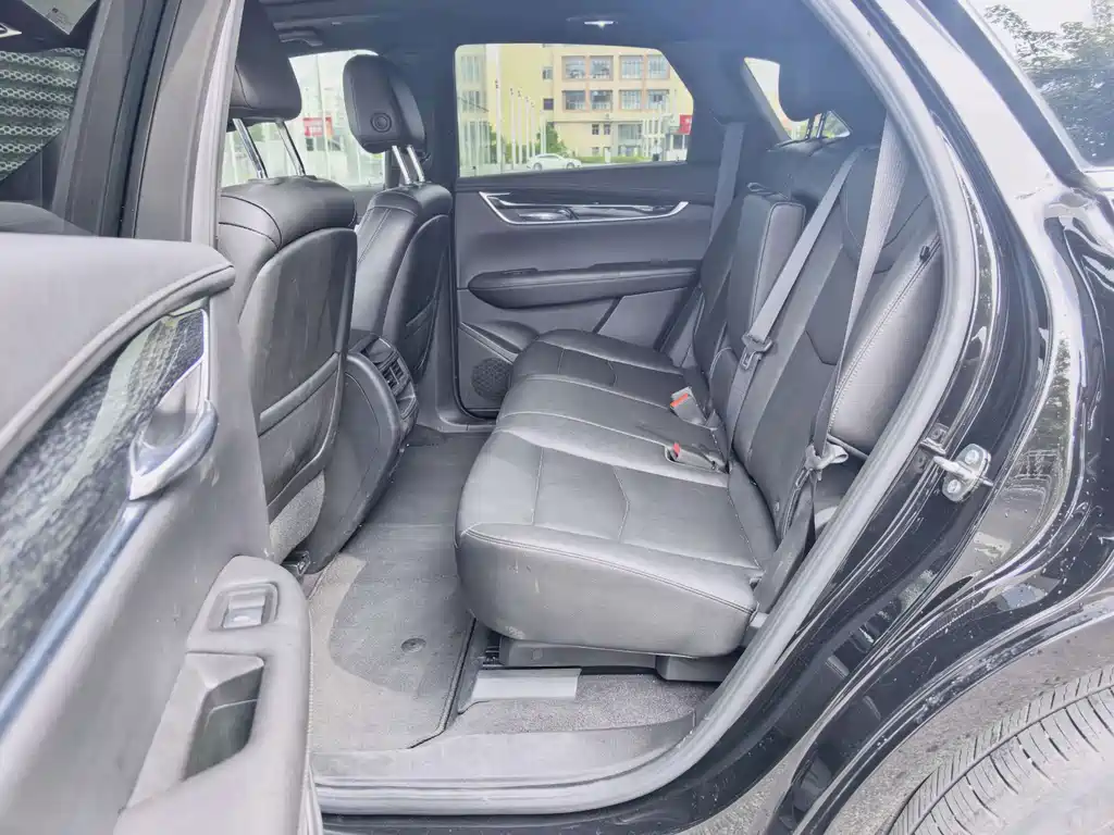 Cadillac XT5 — миниатюра 11