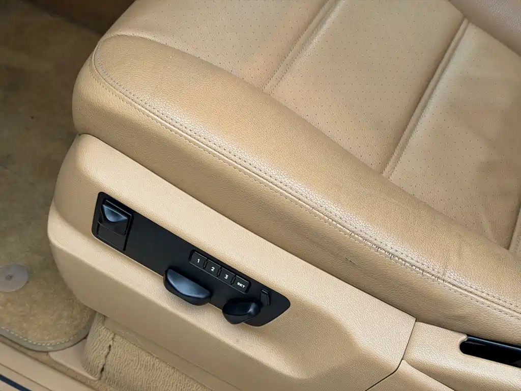 Porsche Cayenne — миниатюра 30