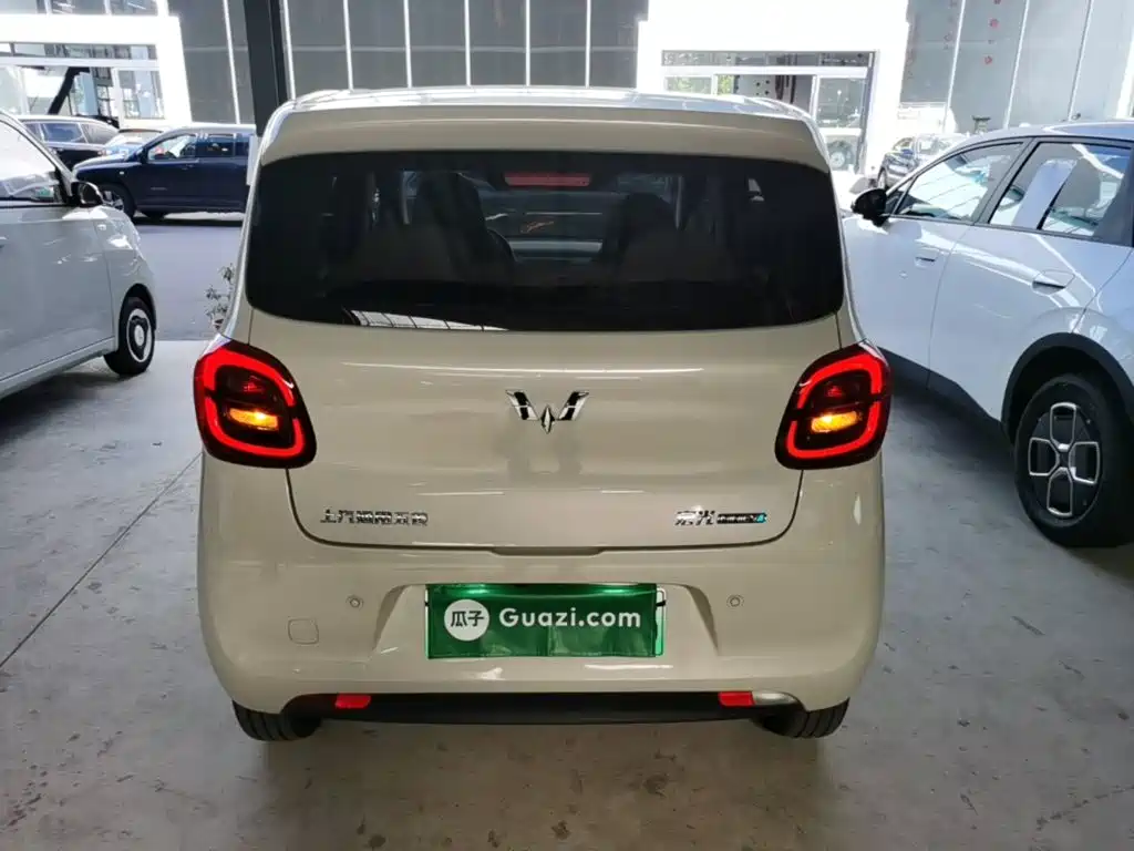 Wuling MINIEV — миниатюра 6