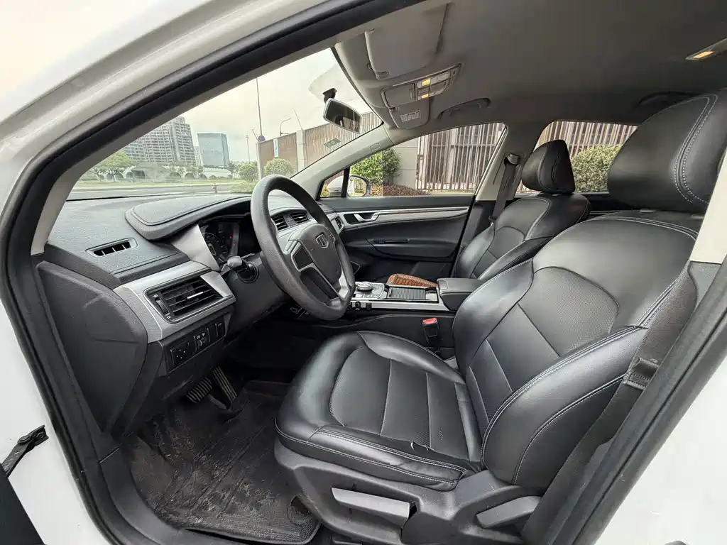Geely GSe — миниатюра 9