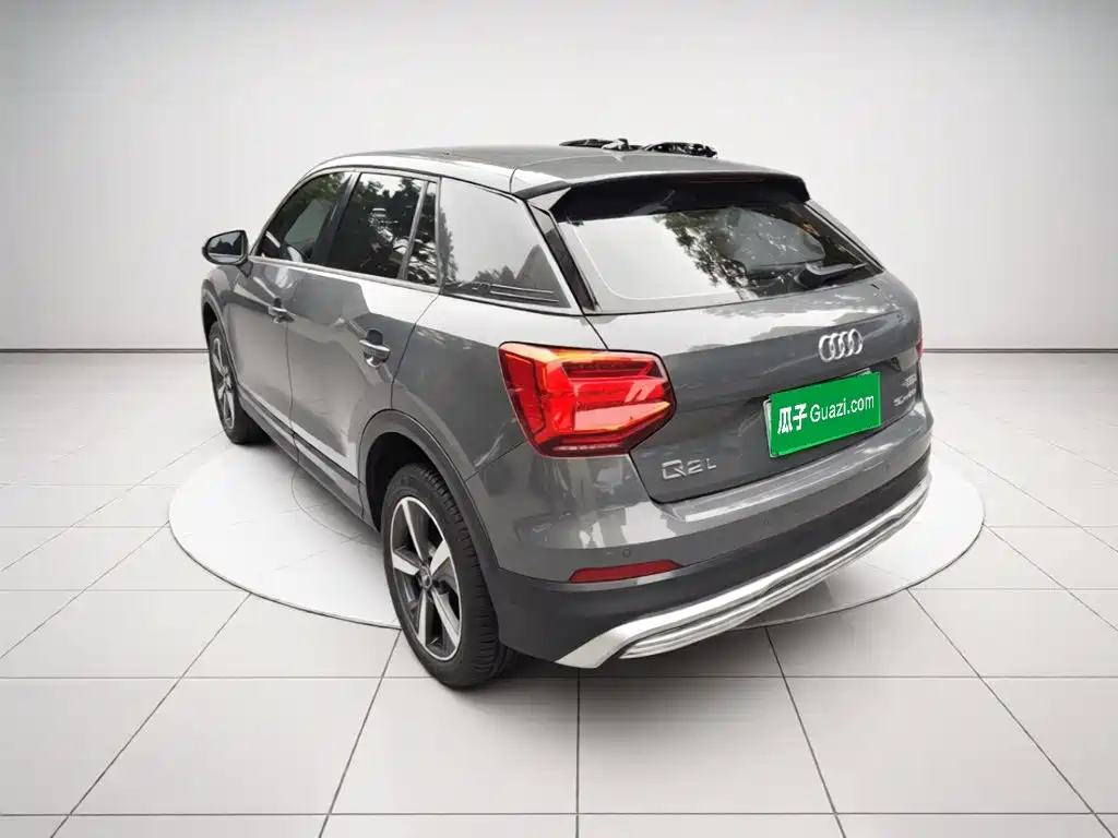 Audi Q2L e-tron — миниатюра 25