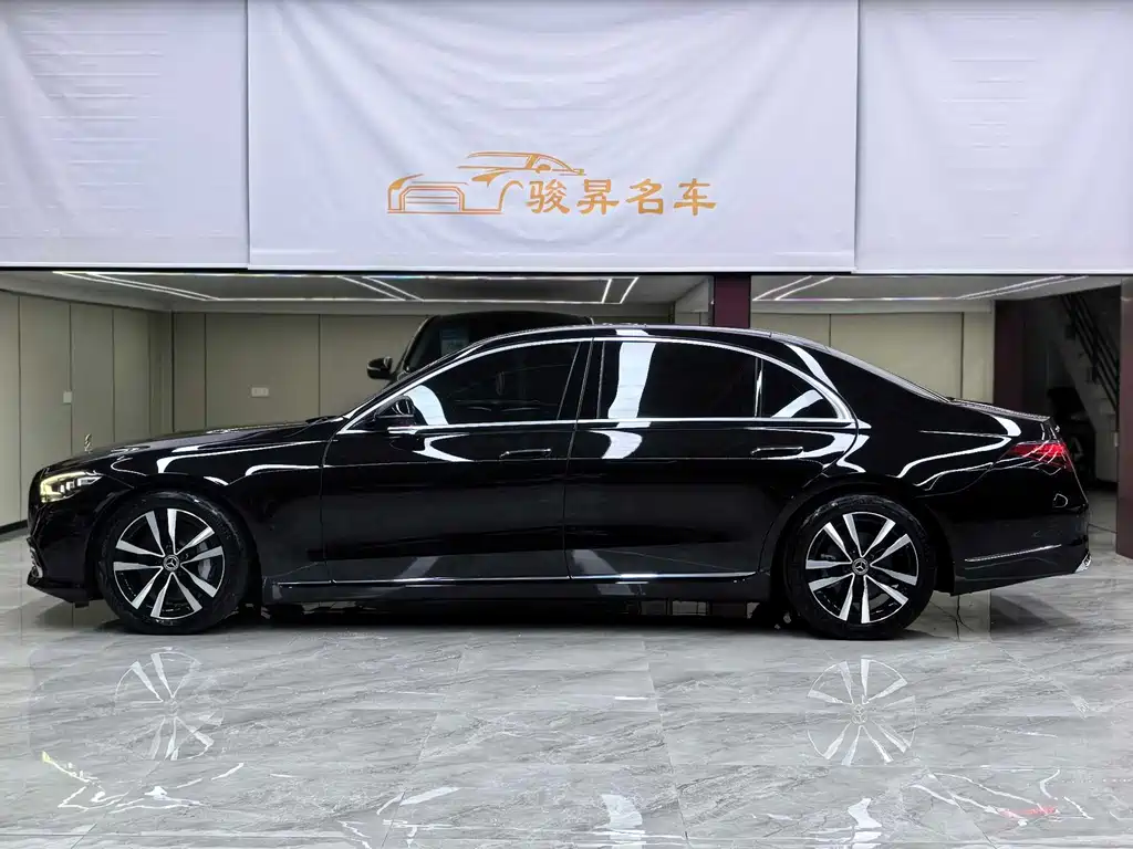 Mercedes-Benz S-Class — миниатюра 7