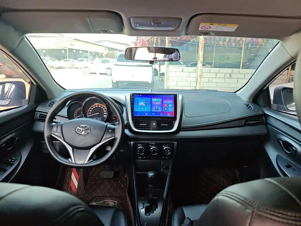 Toyota Yaris L — миниатюра 10