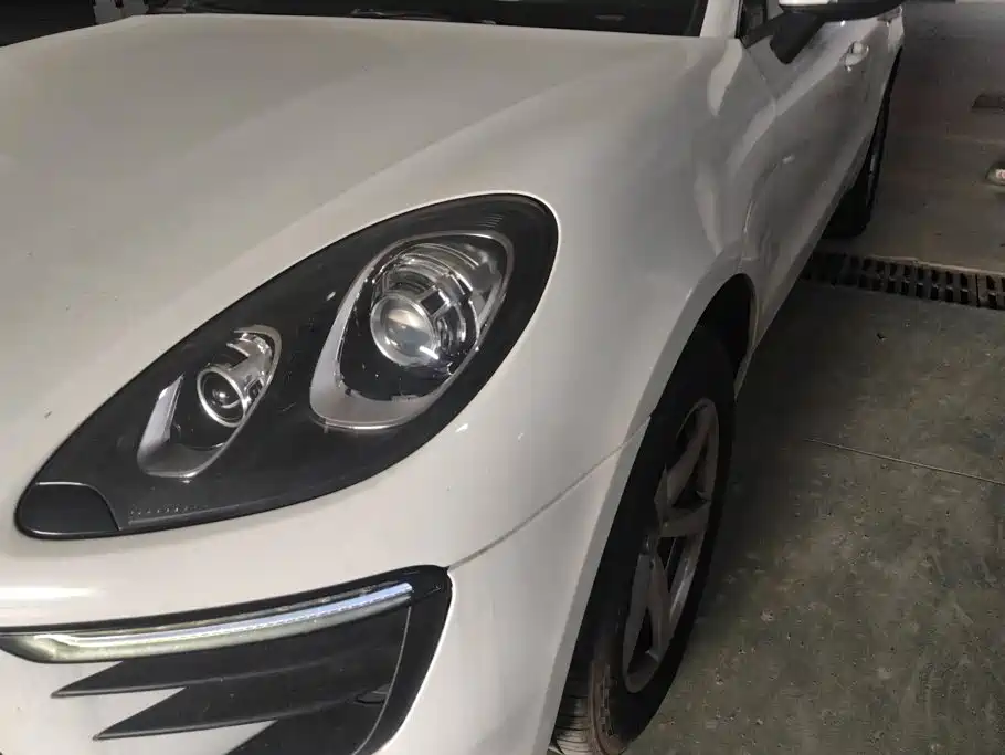 Porsche Macan — миниатюра 5