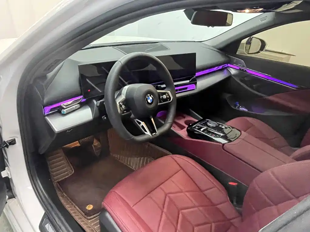 BMW 5 Series — миниатюра 8