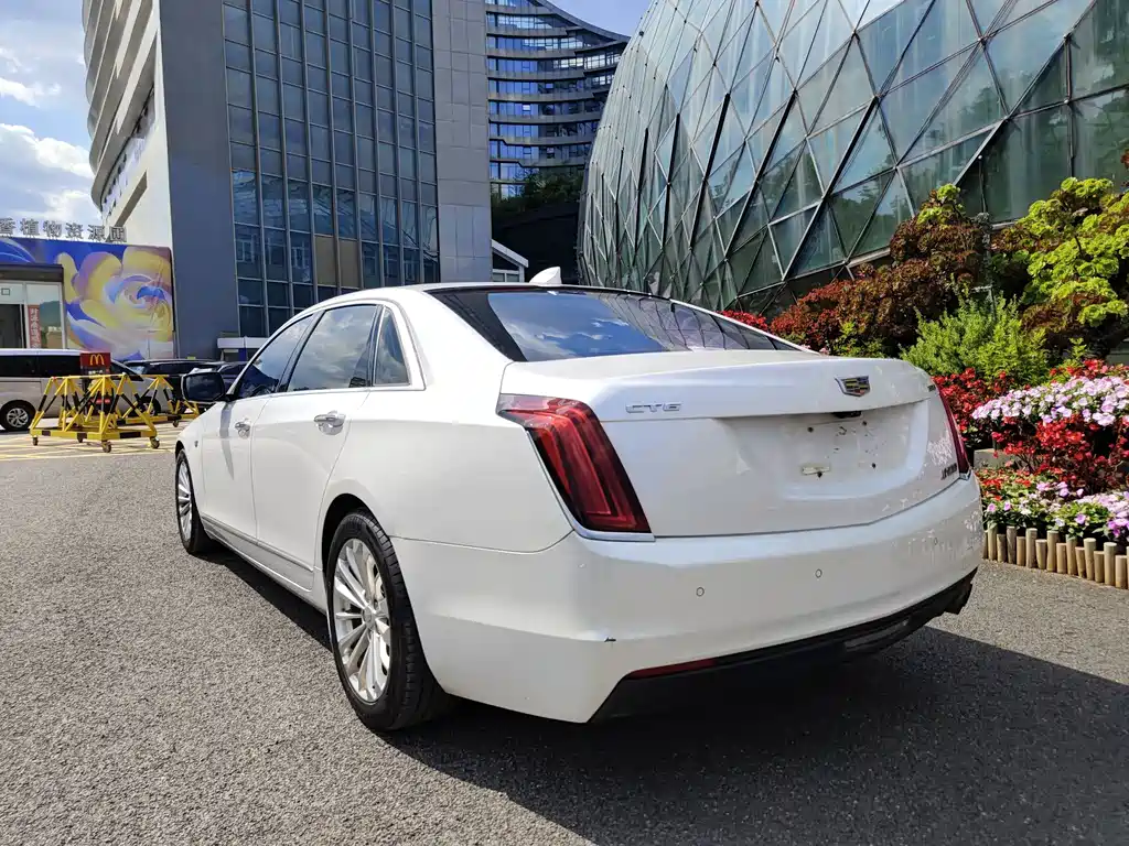 Cadillac CT6 — миниатюра 11