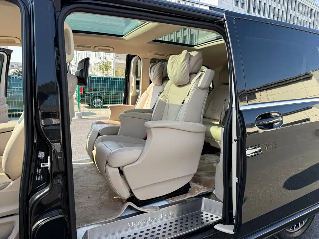 MERCEDES-BENZ V CLASS