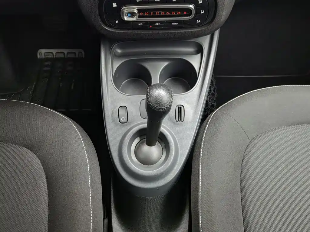 smart Smart Fortwo — миниатюра 13