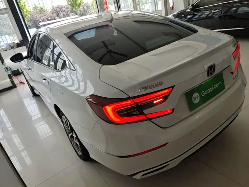 Honda Accord — миниатюра 23