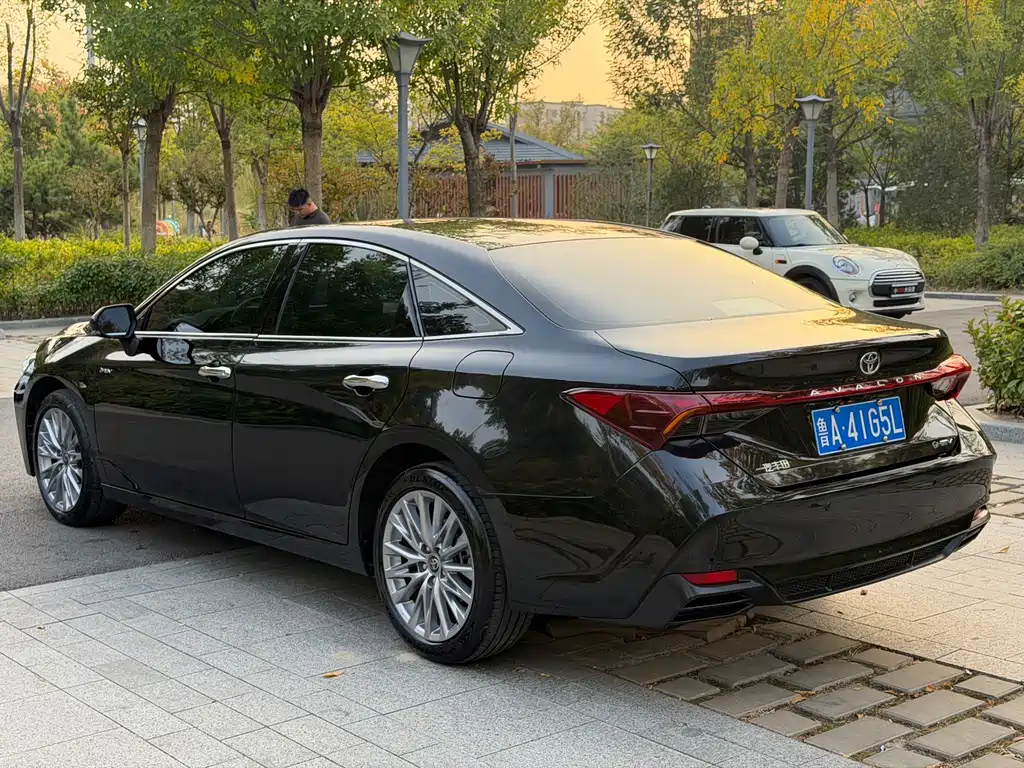 Toyota Avalon — миниатюра 5