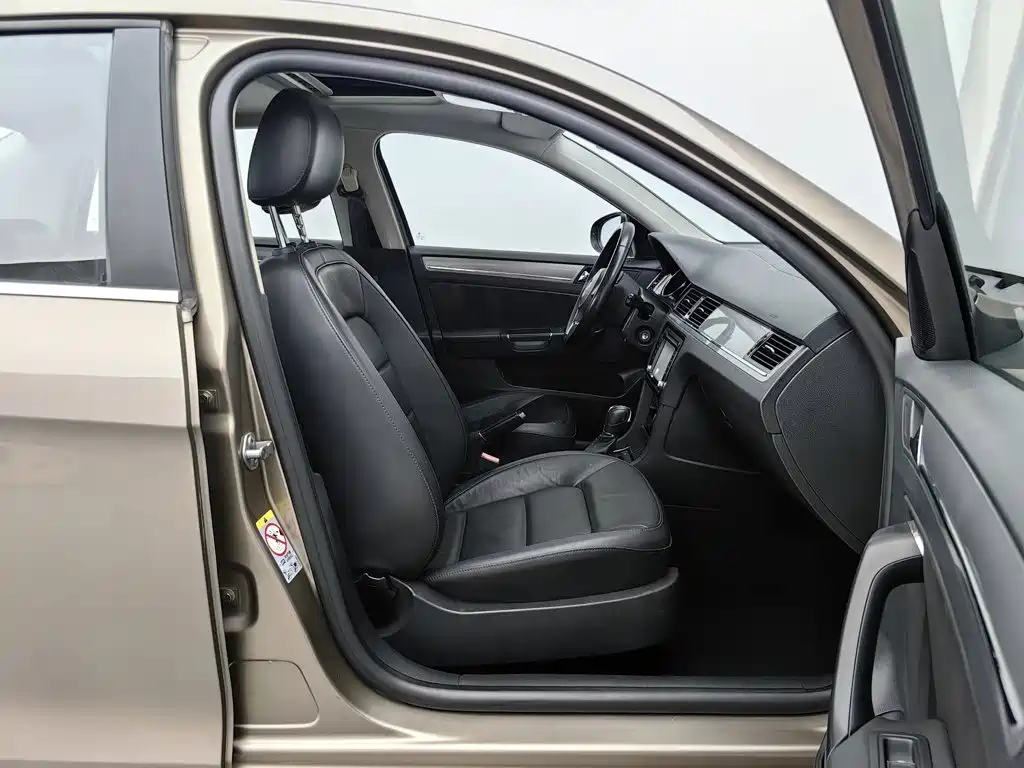 Volkswagen Bora — миниатюра 23