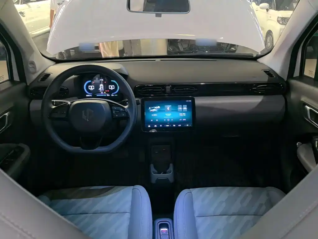 Leapmotor Leapmotor T03 — миниатюра 10