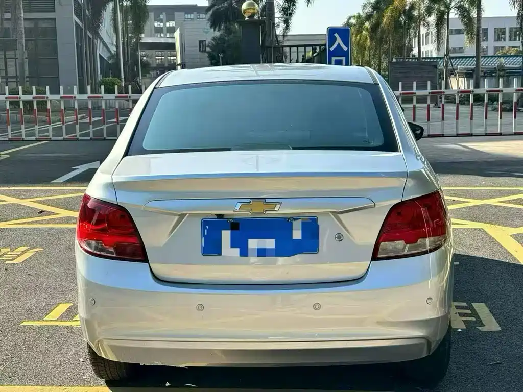 Chevrolet Sail — миниатюра 8