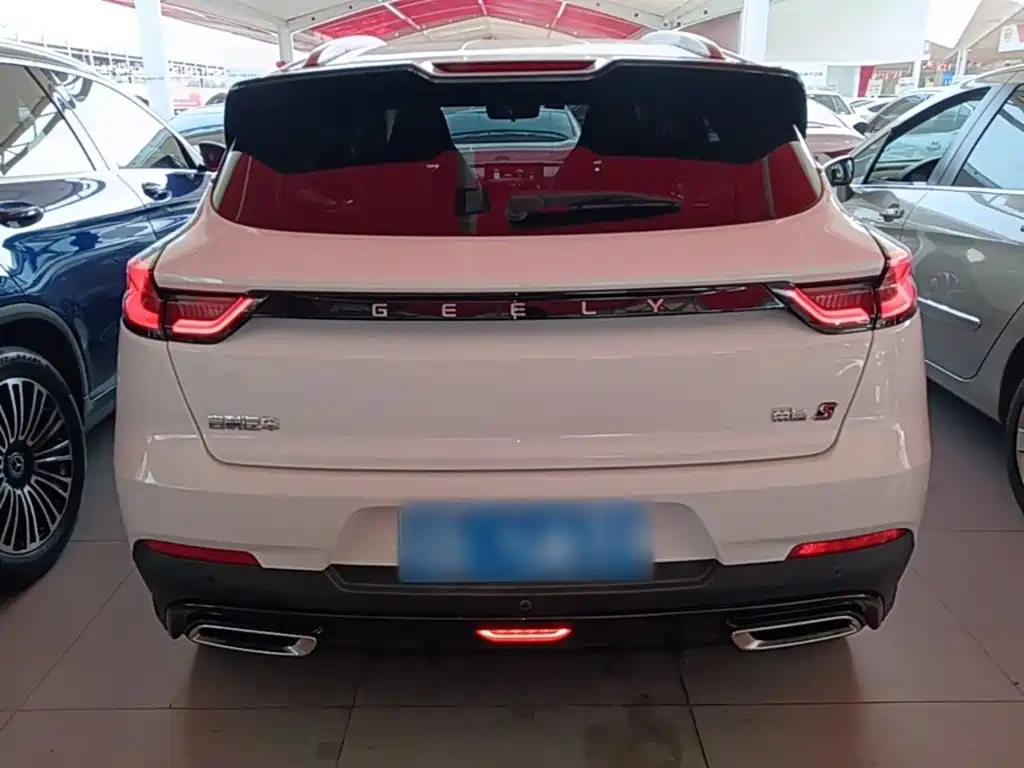 Geely Emgrand S — миниатюра 6