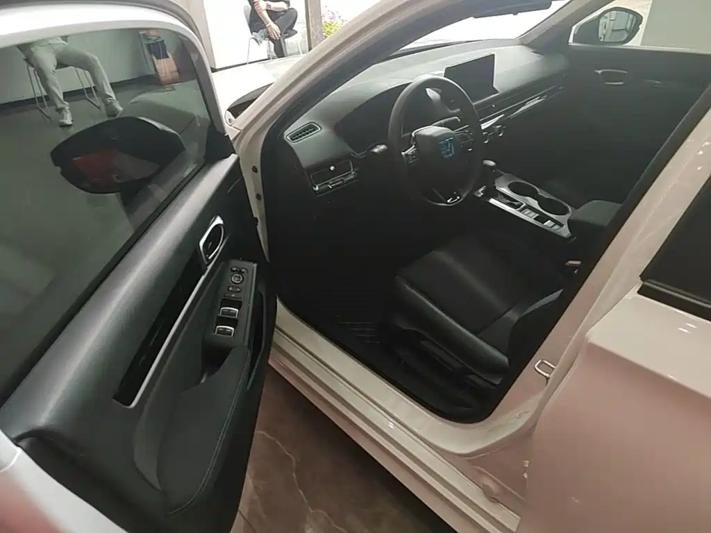 Honda Civic — миниатюра 16