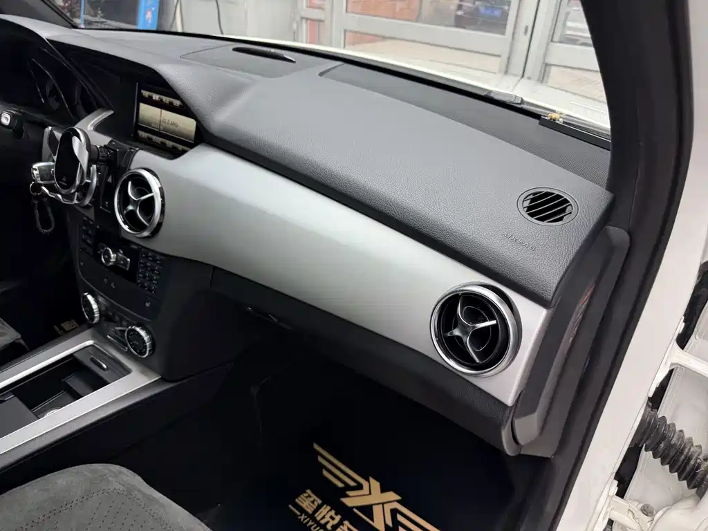 Mercedes-Benz GLK-Class — миниатюра 15