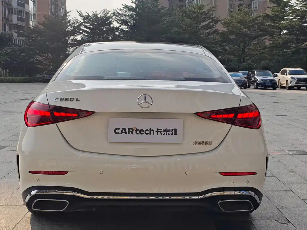 Mercedes-Benz C-Class — миниатюра 4