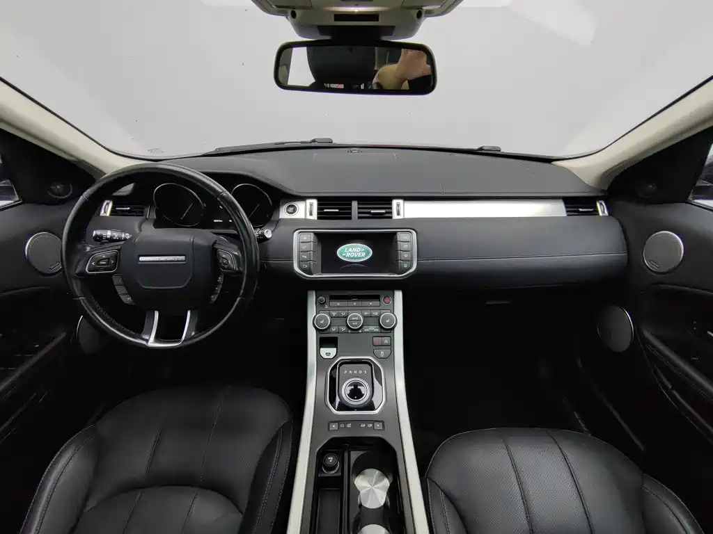 Land Rover Evoque — миниатюра 5