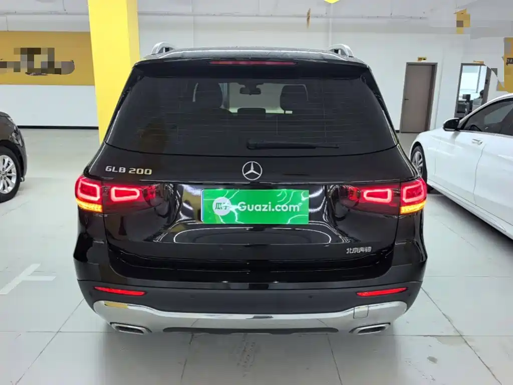 Mercedes-Benz GLB — миниатюра 6