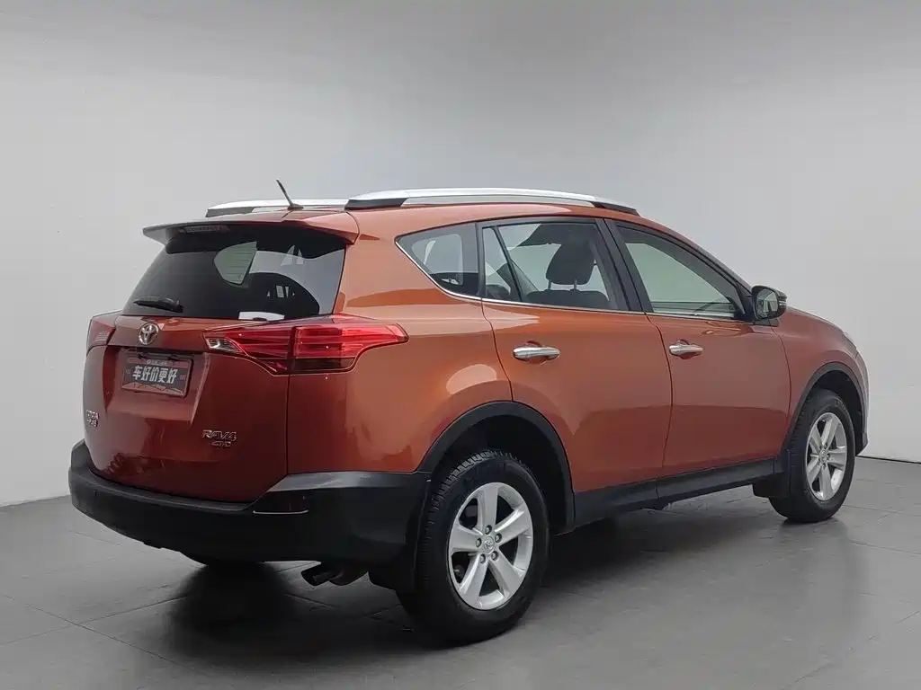 Toyota RAV4 — миниатюра 2