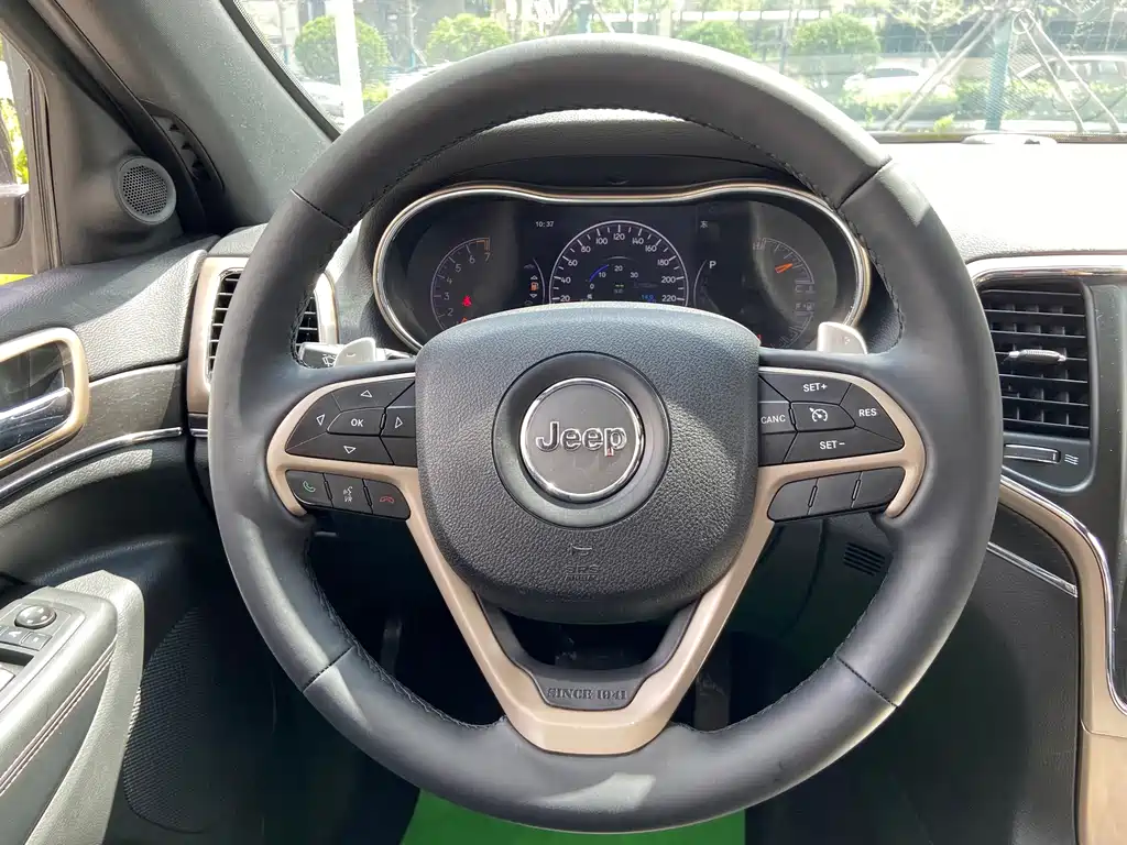 Jeep Grand Cherokee (Import) 3.0L Comfort Enjoy Navigation Edition, фото 12
