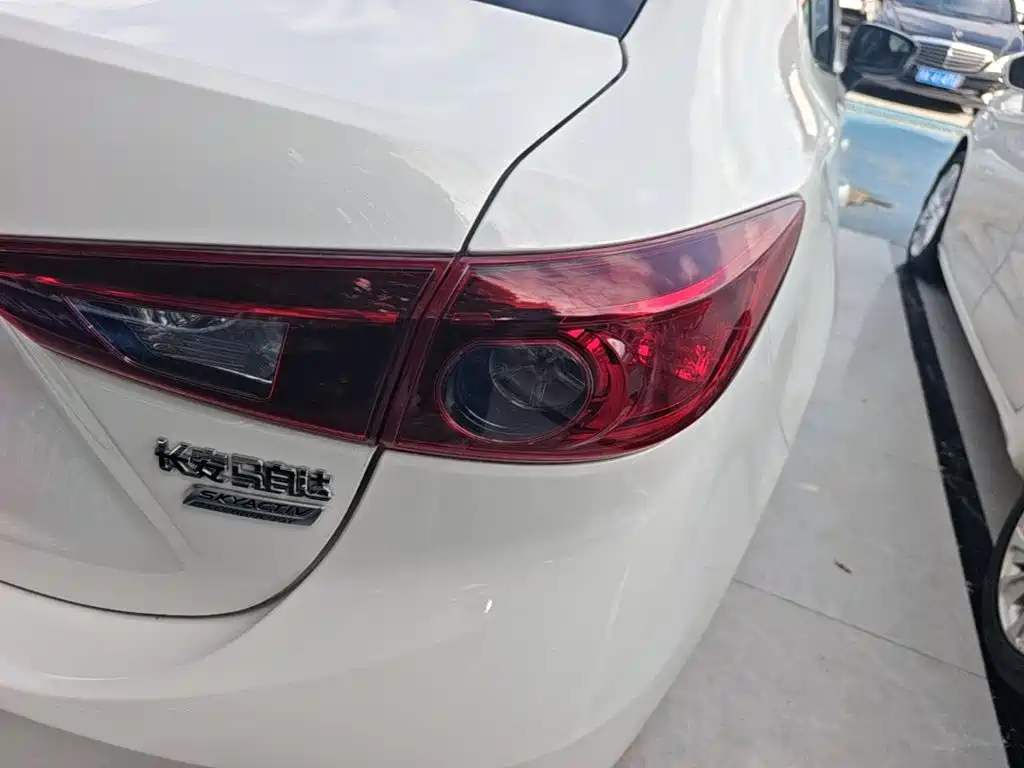 Mazda 3 Axela — миниатюра 8