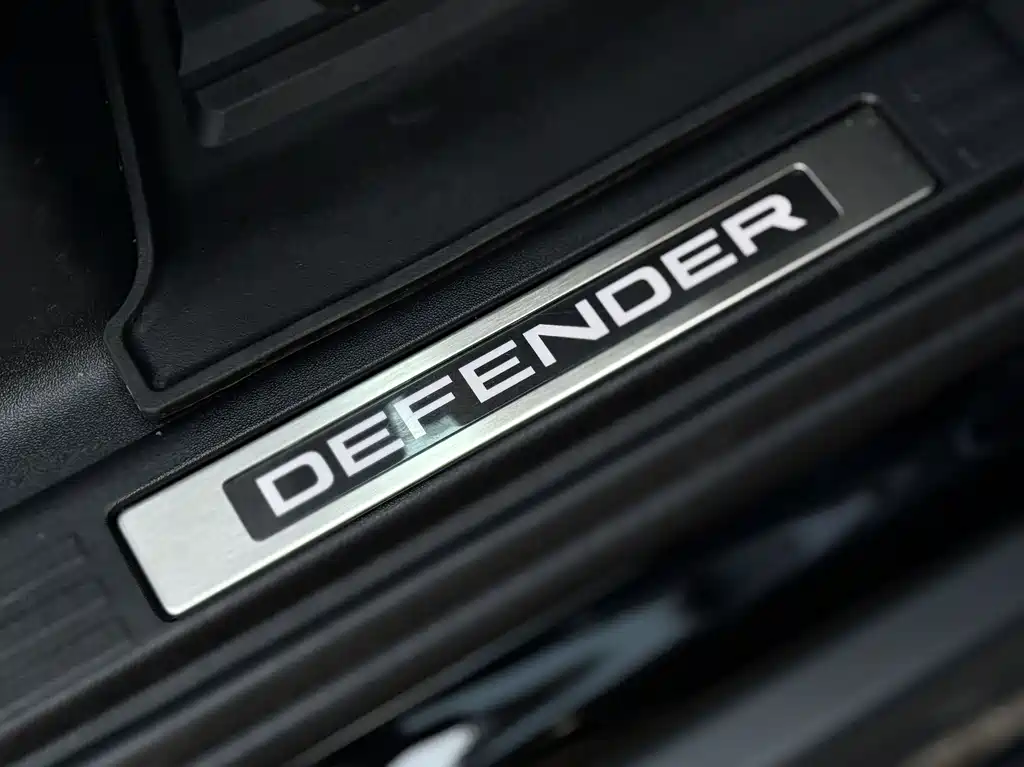 Land Rover Land Rover Defender 2025 110 3.0T P400 X-Dynamic HSE