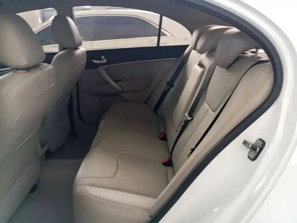 Geely Emgrand — миниатюра 17