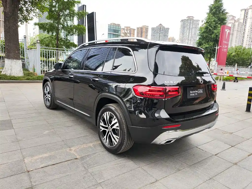 Mercedes-Benz GLB 2025 GLB 220