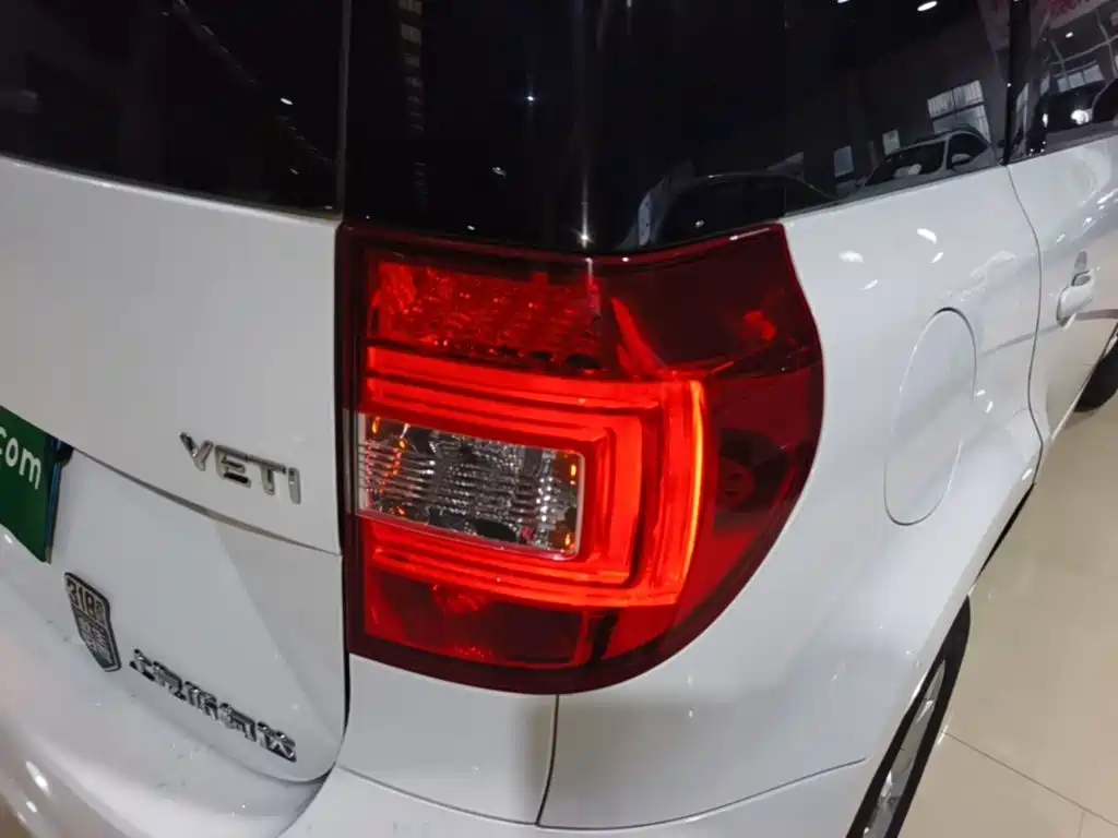 Skoda Yeti — миниатюра 8