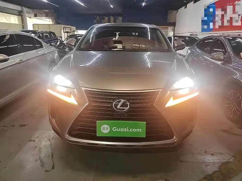 Lexus NX 2017 200