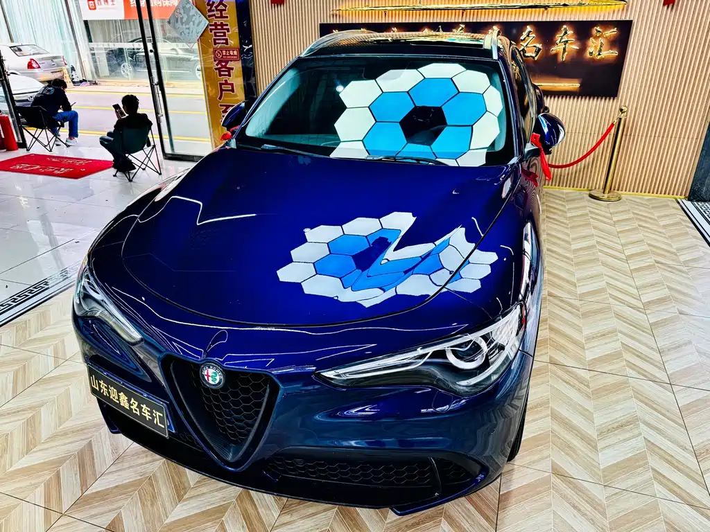 Alfa Romeo Stelvio — миниатюра 6