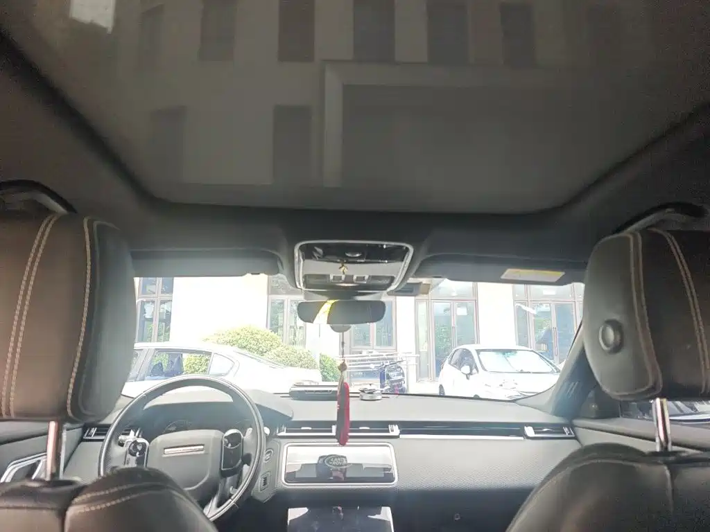 Land Rover Velar — миниатюра 14