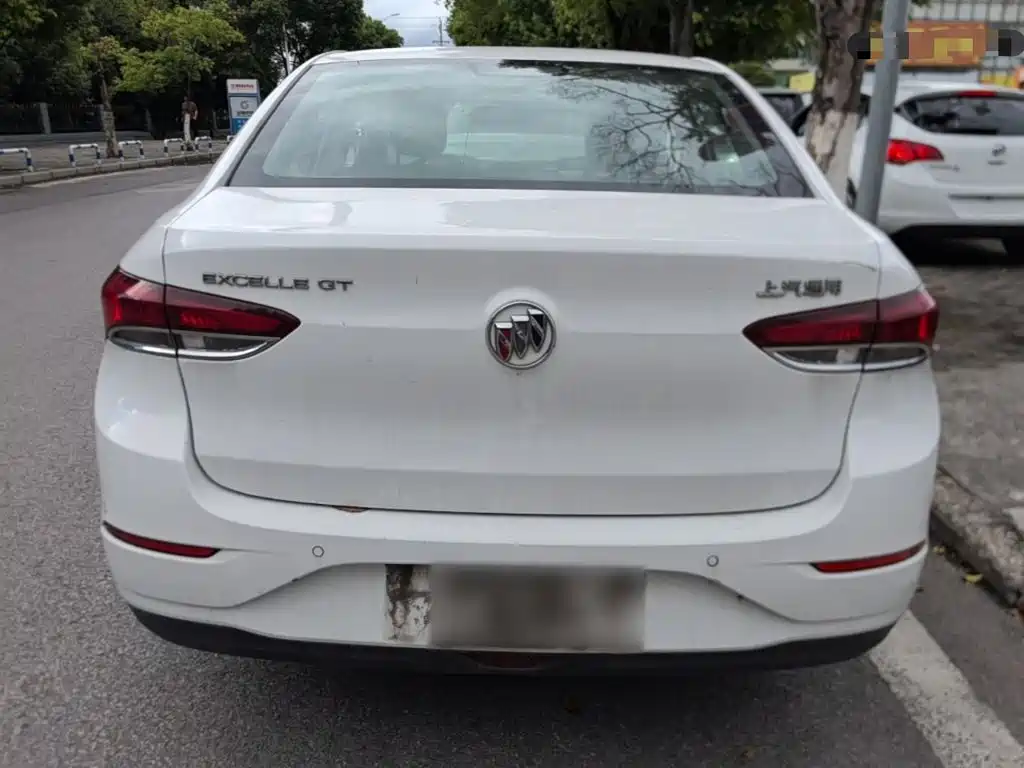 Buick Excelle — миниатюра 6