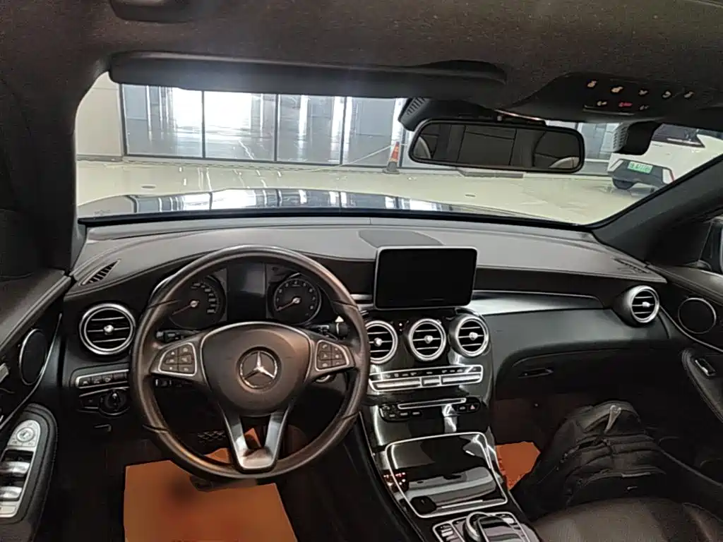 Mercedes-Benz GLC — миниатюра 10