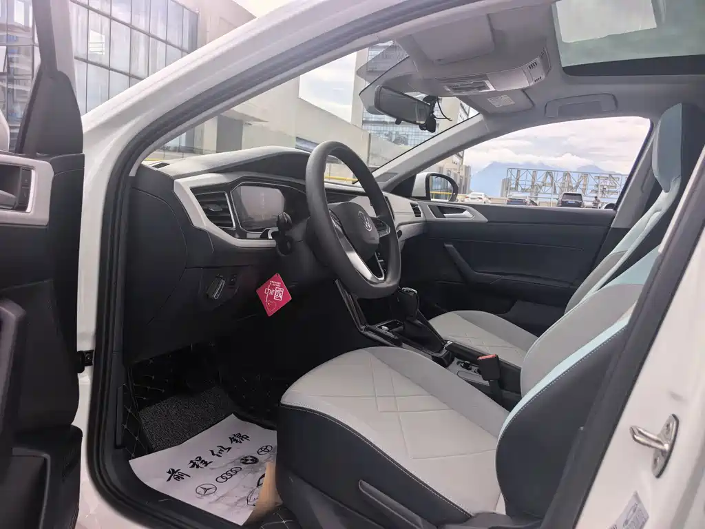Volkswagen Lavida — миниатюра 7