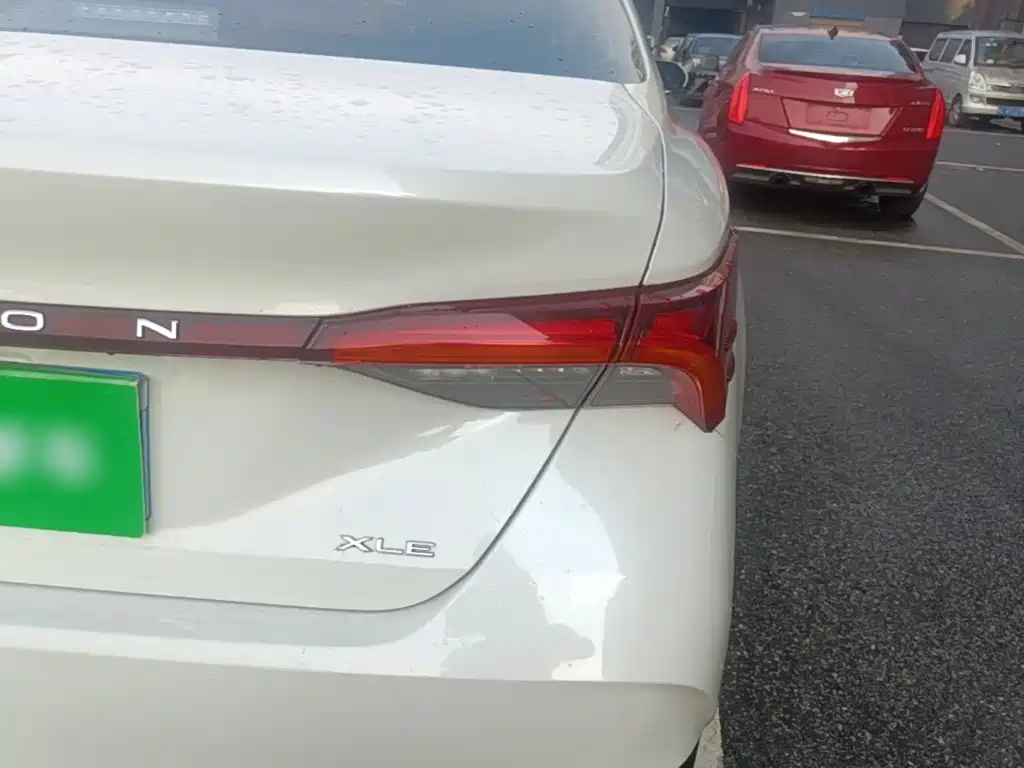 Toyota Avalon — миниатюра 8