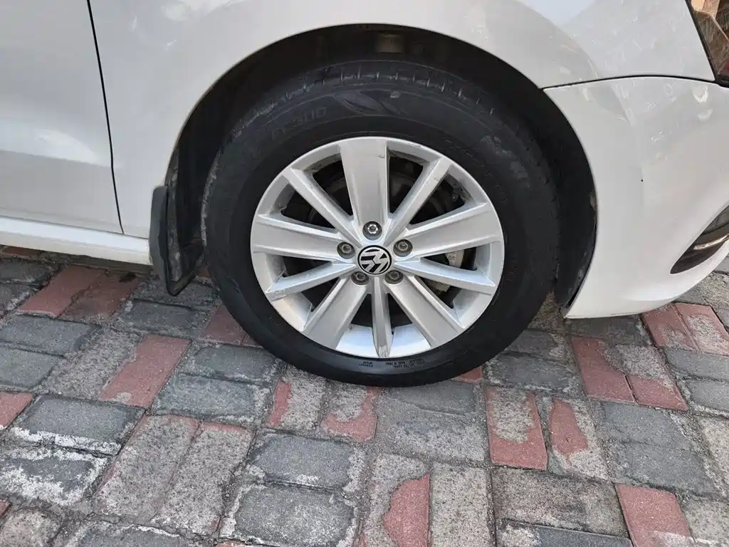 Volkswagen Polo — миниатюра 24