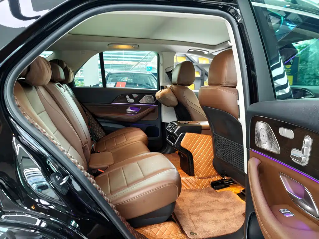 Mercedes-Benz GLE (Import) — миниатюра 11