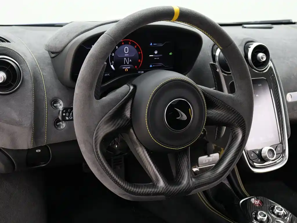 McLaren GT — миниатюра 8